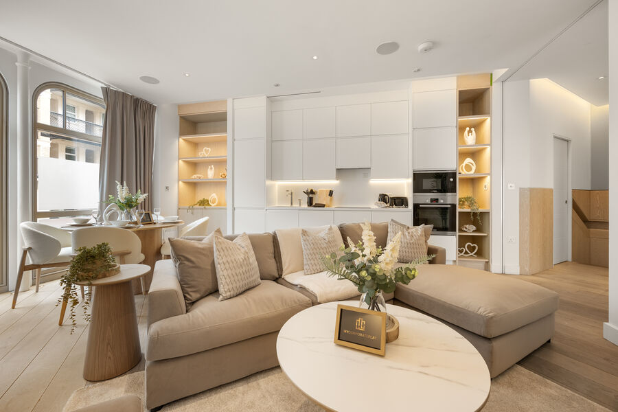 3 Bedroom Duplex master bedroom