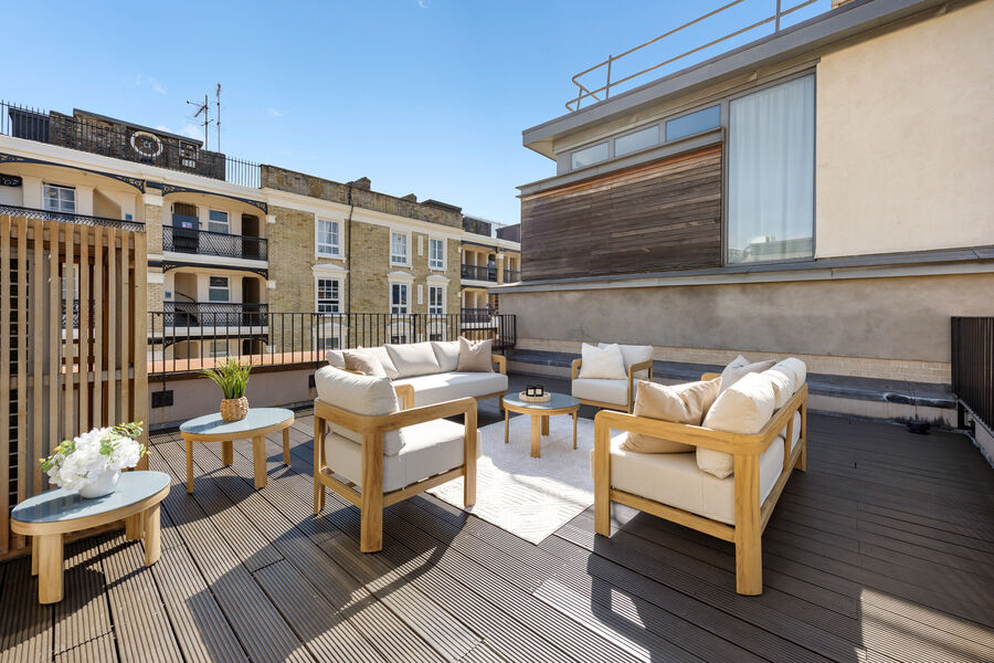 Penthouse terrace, additional view