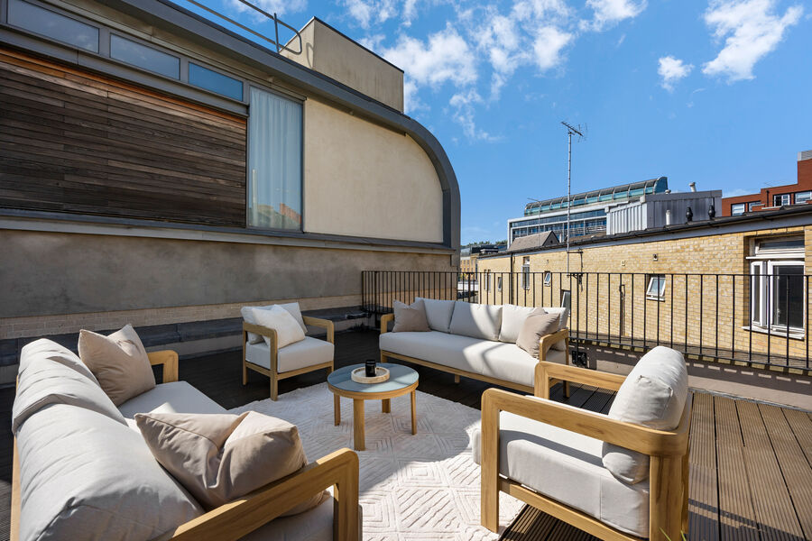 Penthouse terrace seating