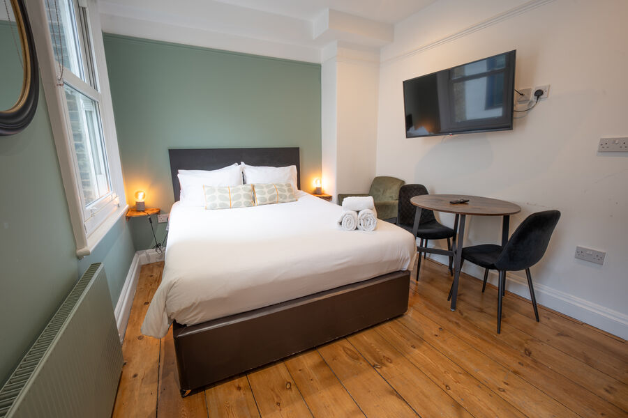 The York studio bedroom