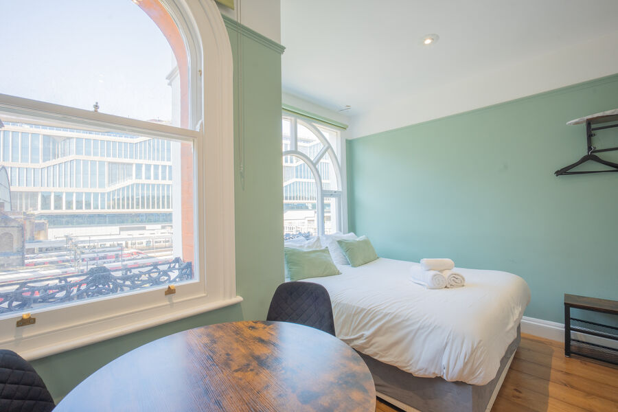 The York studio bedroom with window